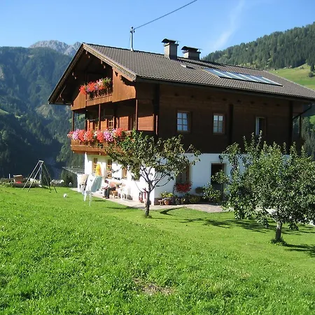 Guest house Guggenbergerhof *